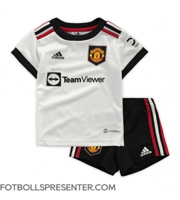 Manchester United Bortatröja Barn 2022-23 Kortärmad (+ korta byxor)